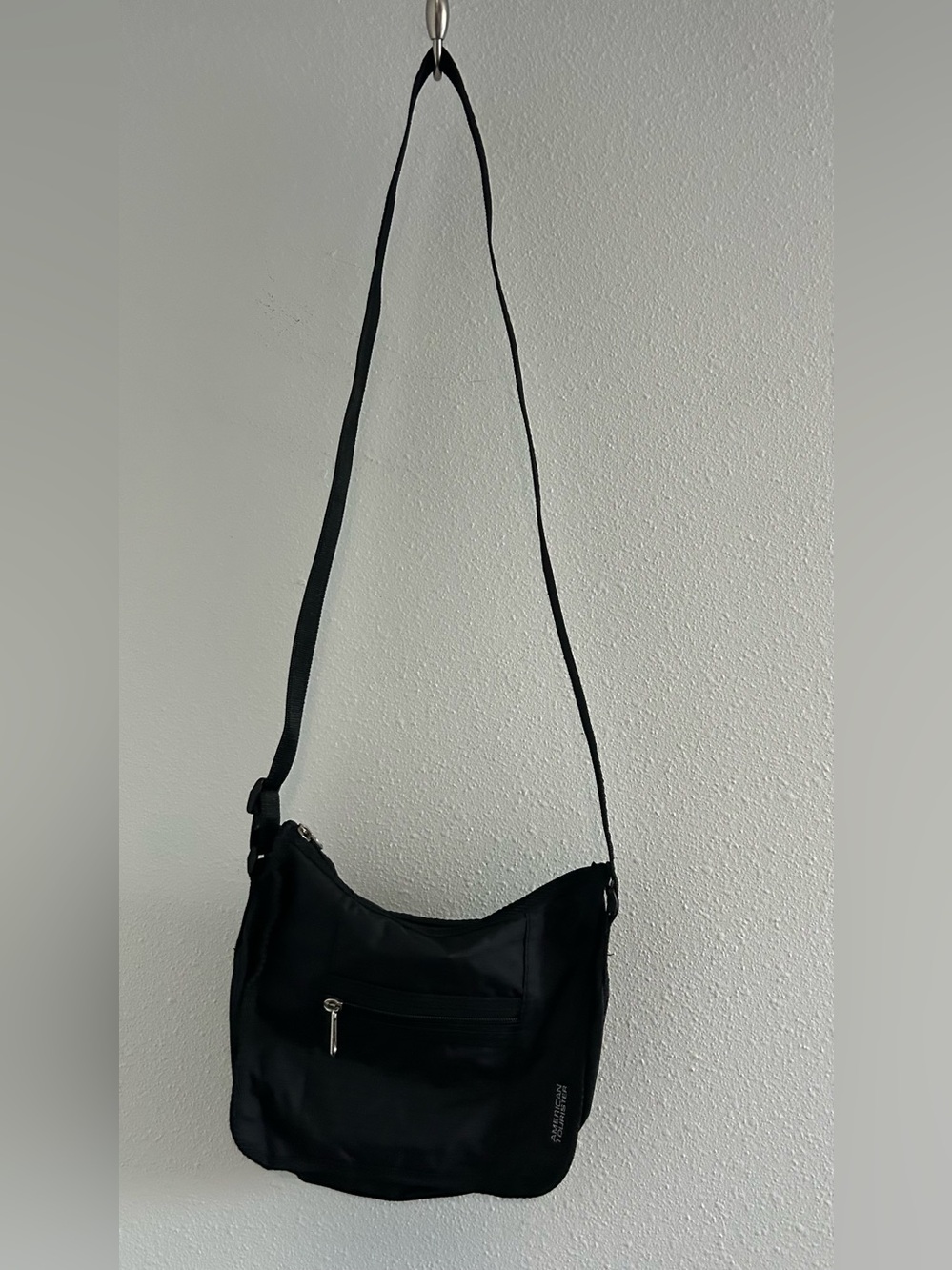 American Tourister Black Everyday Crossbody Bag